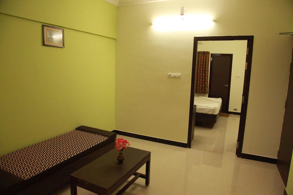 Hotel Jeyam Residency, Kumbakonam Pokoj fotografie