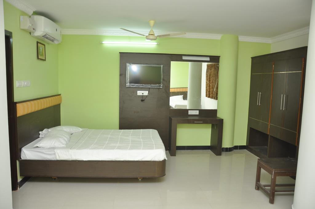 Hotel Jeyam Residency, Kumbakonam Pokoj fotografie